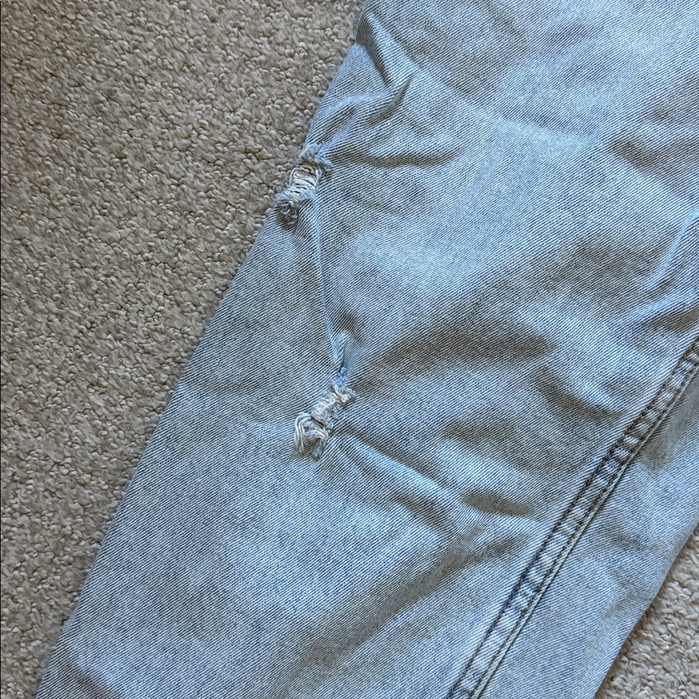 Abercrombie & Fitch The Mom Curve Love Jeans - Picture 3 of 7